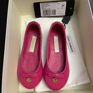 Brand new dolce and Gabbana little girls shoes, Mary, Jane, and pink color.